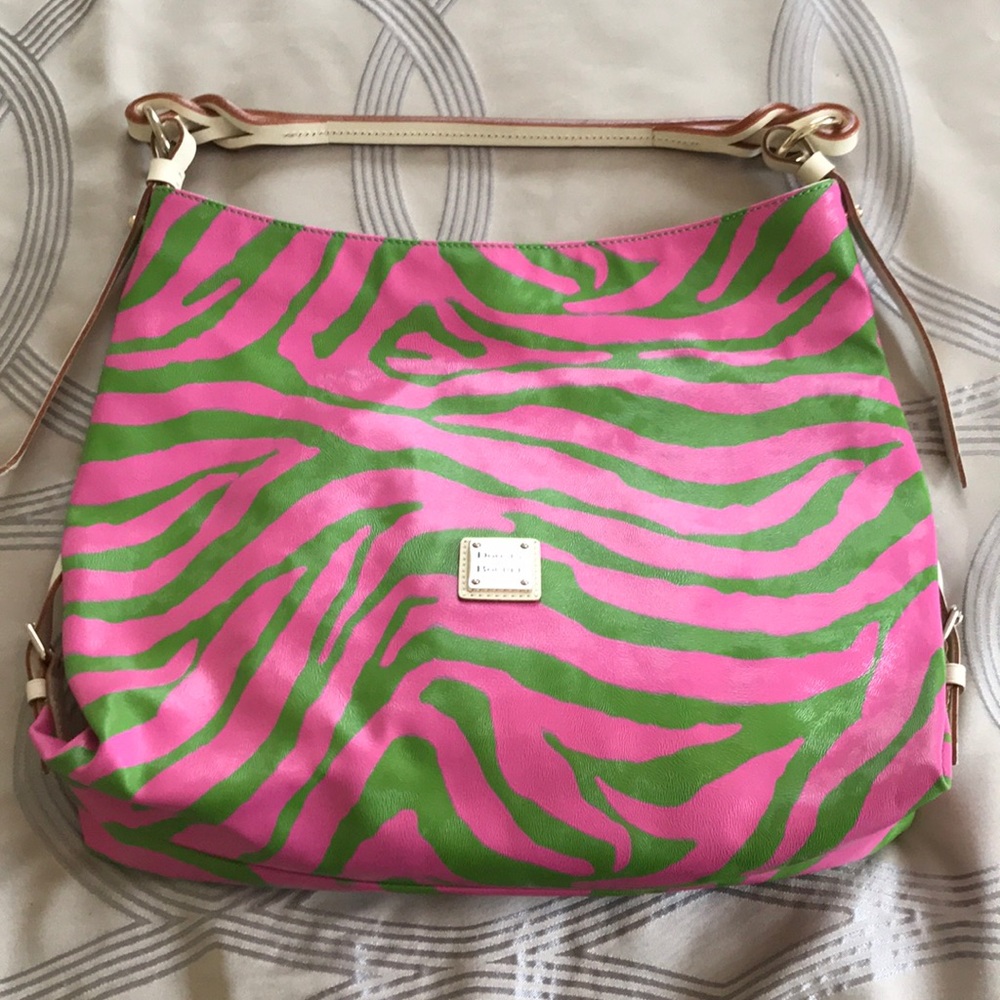 Authentic dooney & bourke shoulder bag